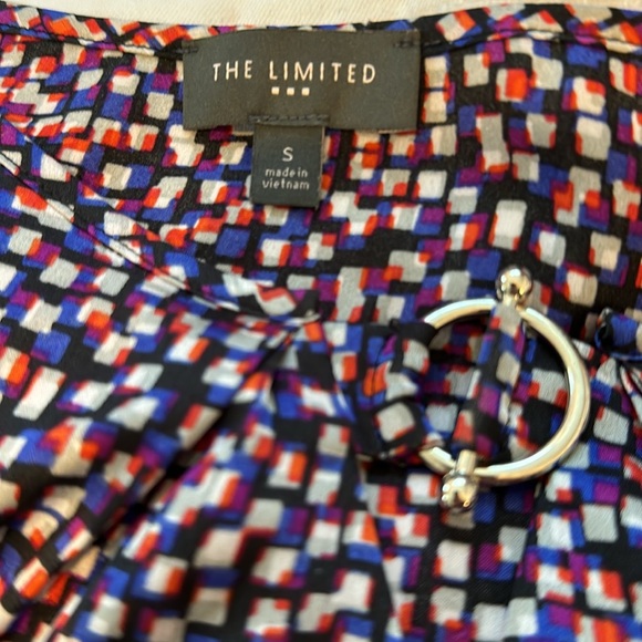 The Limited light blouse with hook in front - Picture 6 of 8